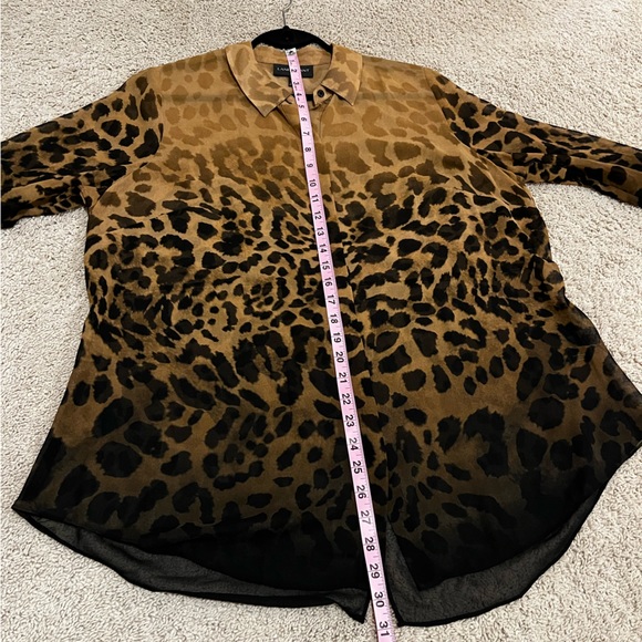 Lane Bryant Cheetah Print Sheer Long sleeved Button Up Top Sz 14/16 - Picture 11 of 11